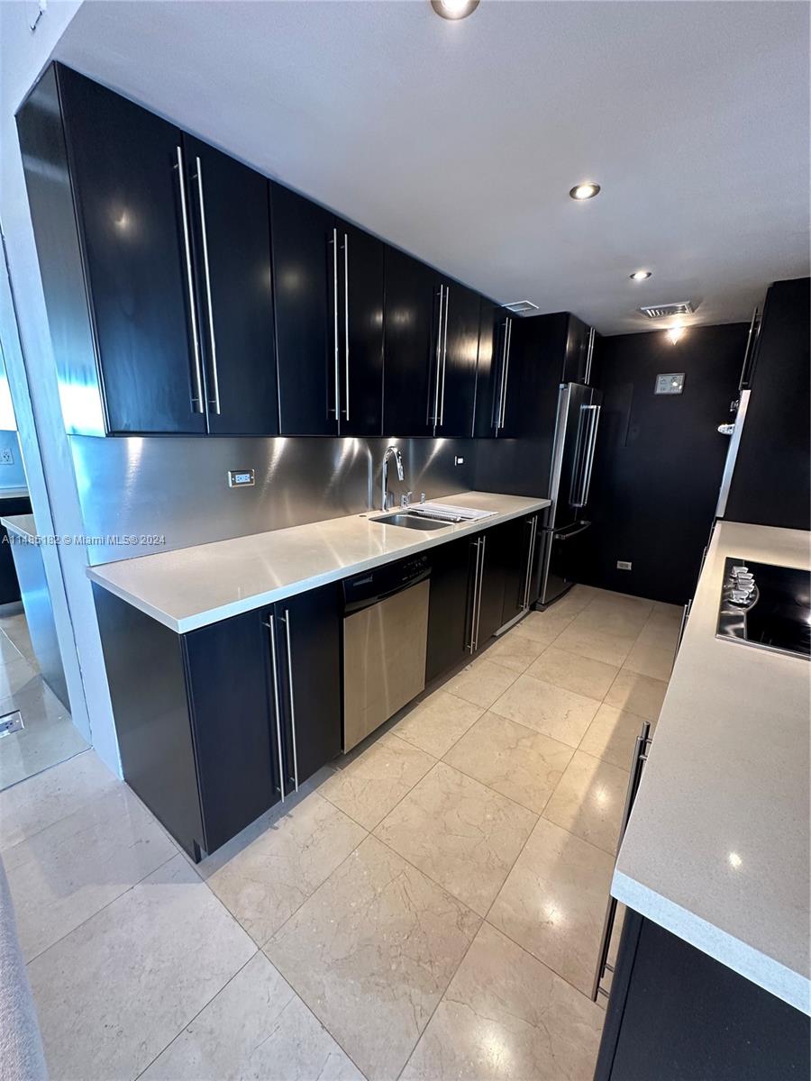 BRICKELL TOWNHOUSE CONDO - Residential Lease