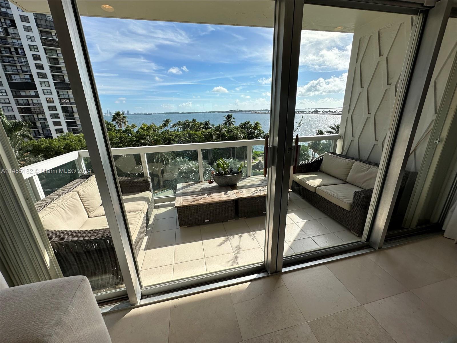 BRICKELL TOWNHOUSE CONDO - Residential Lease