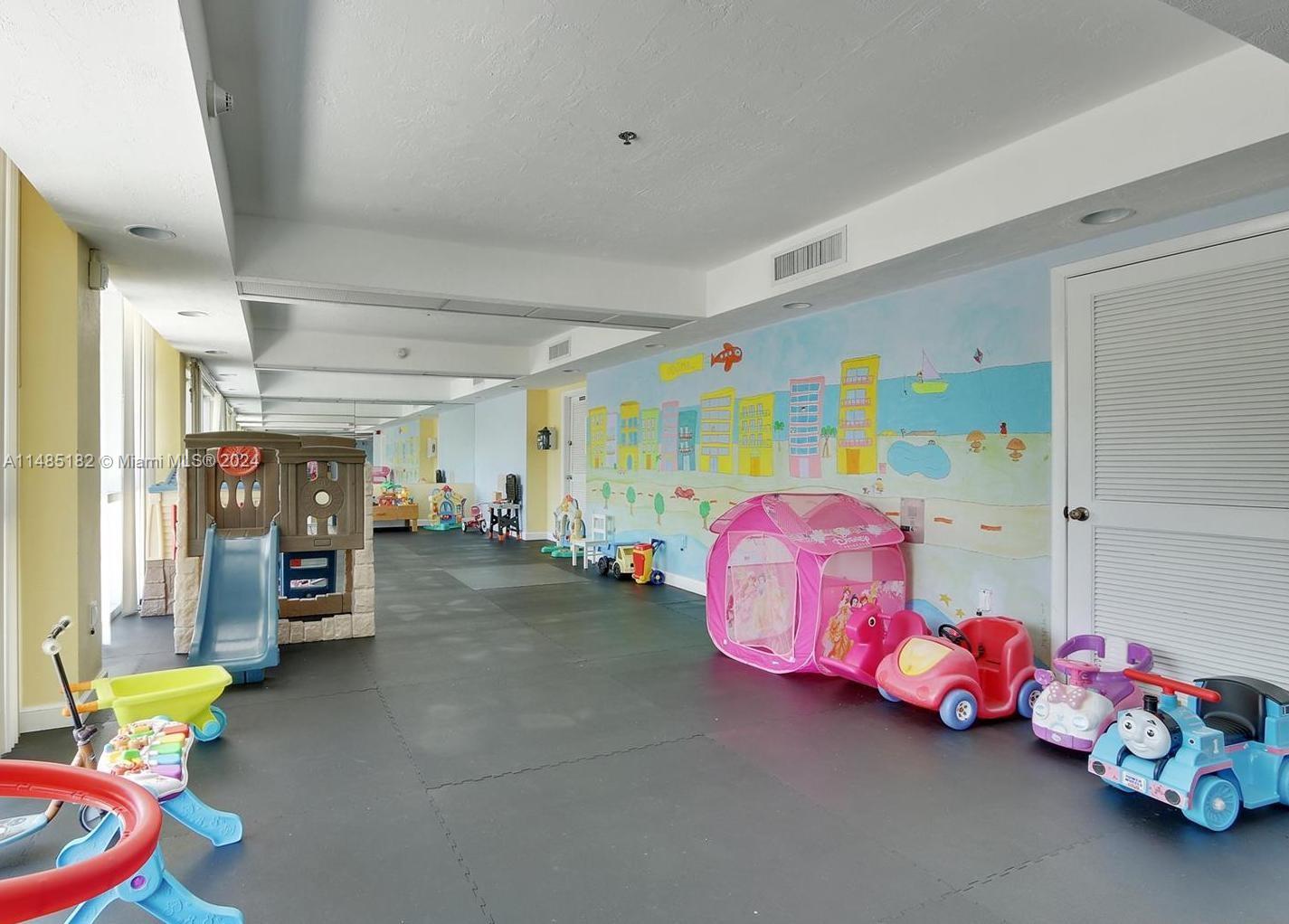 BRICKELL TOWNHOUSE CONDO - Residential Lease