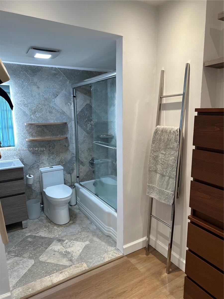 BRICKELL TOWNHOUSE CONDO - Residential Lease