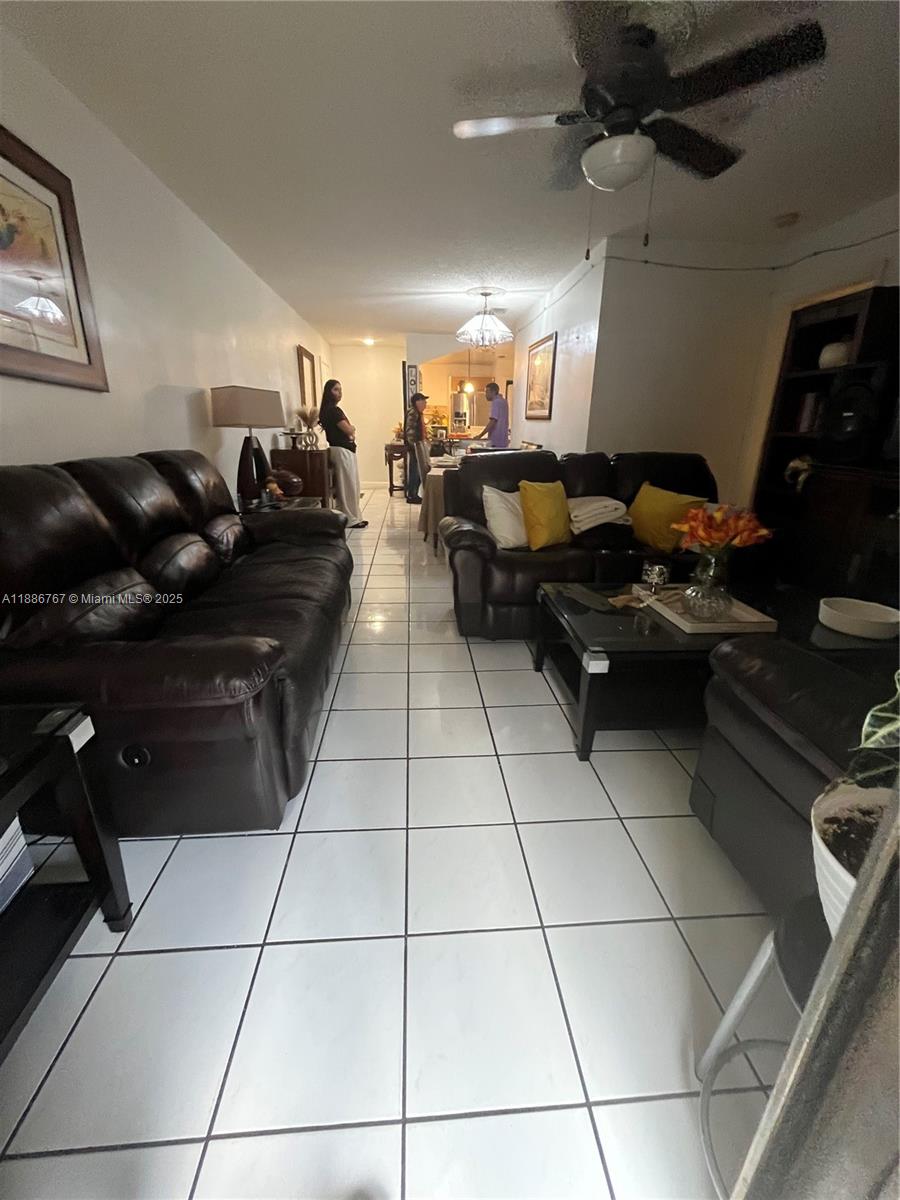 Gran Vista Condo - Residential