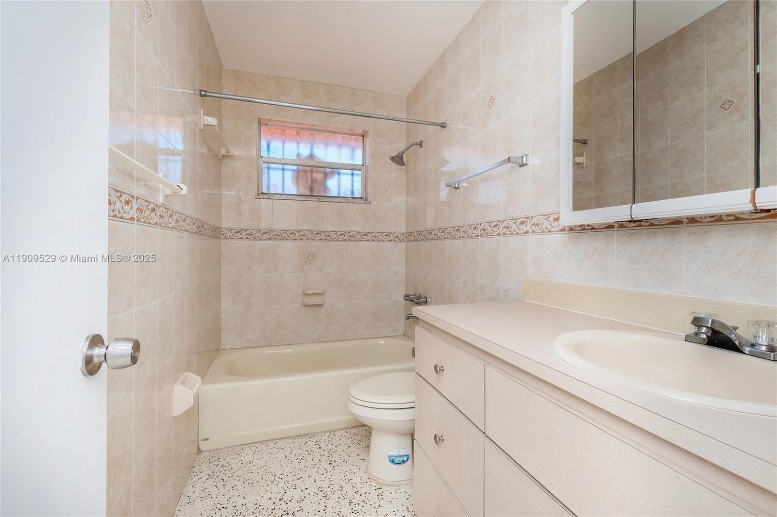 LYNDALE SECOND ADDITION - Residential Lease