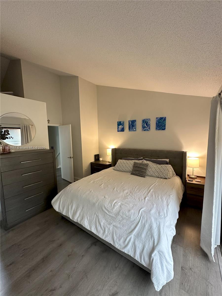 DADELAND COVE SEC 1 - Residential