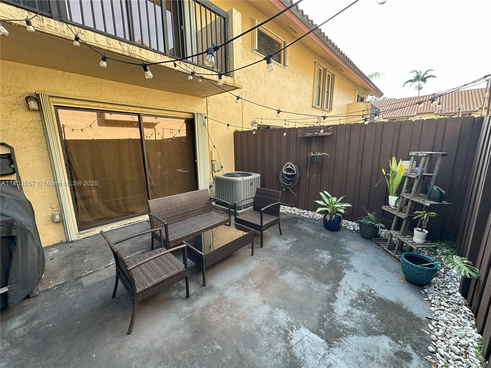 DADELAND COVE SEC 1 - Residential