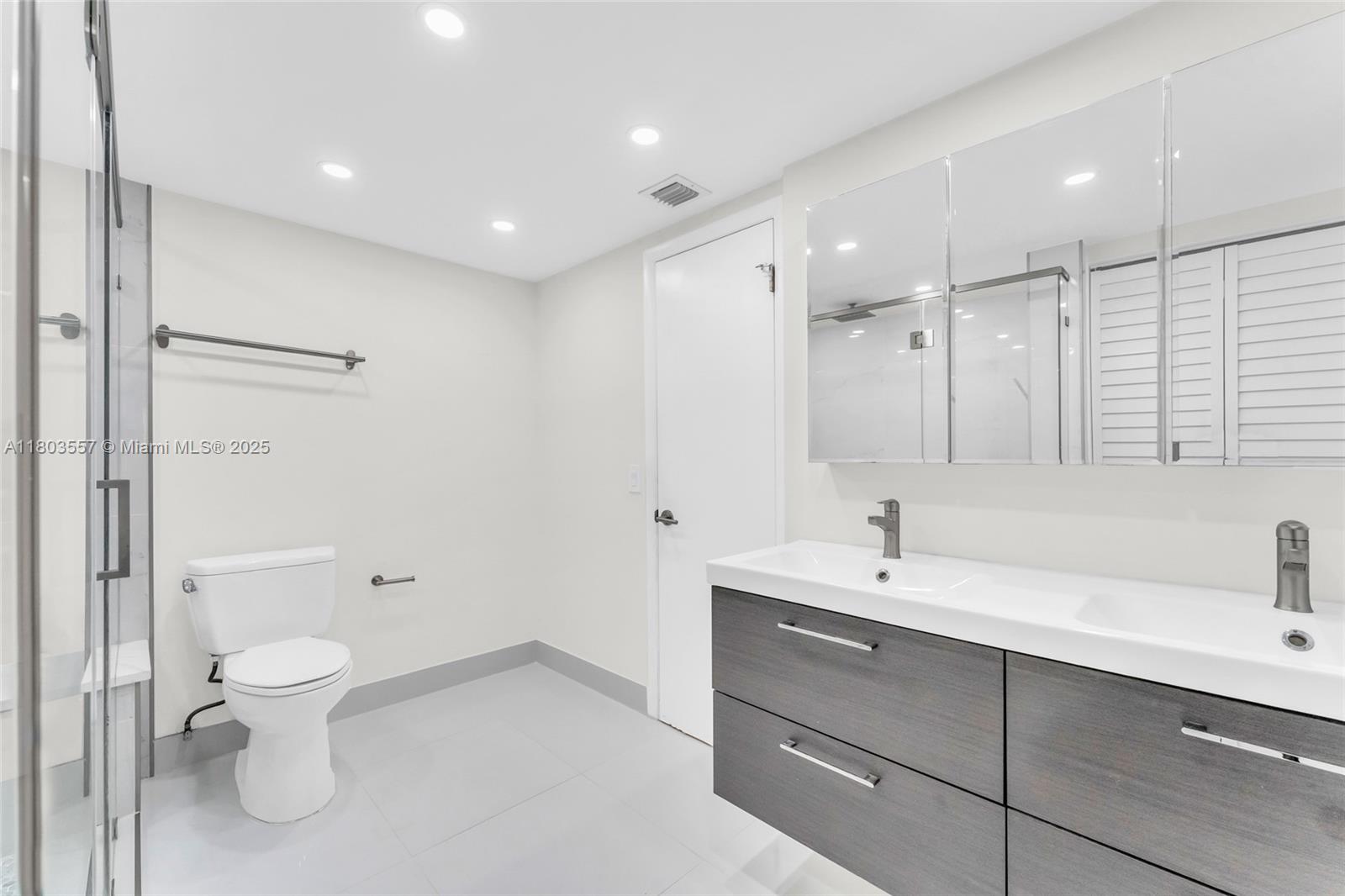 DADELAND COVE SEC 1 - Residential