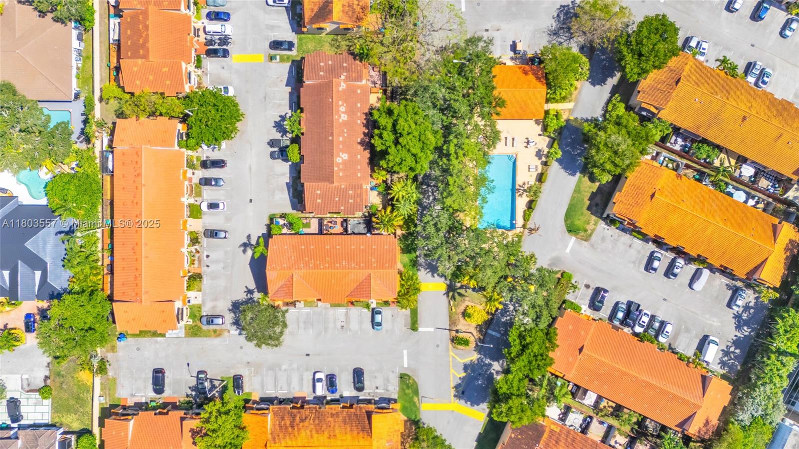 DADELAND COVE SEC 1 - Residential