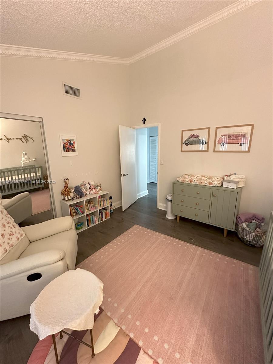 DADELAND COVE SEC 1 - Residential