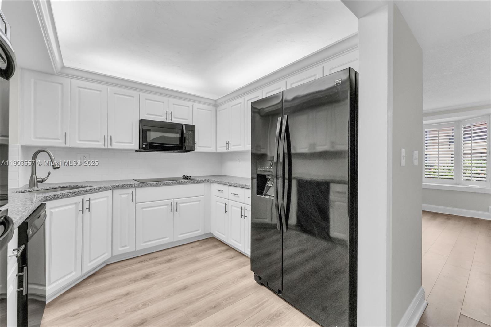 DADELAND COVE SEC 1 - Residential