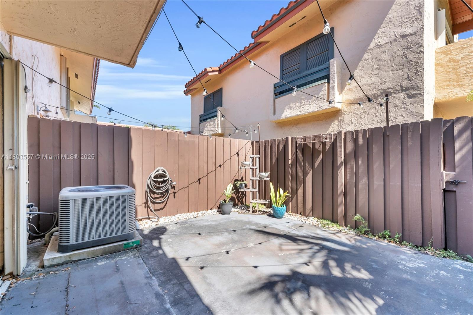 DADELAND COVE SEC 1 - Residential