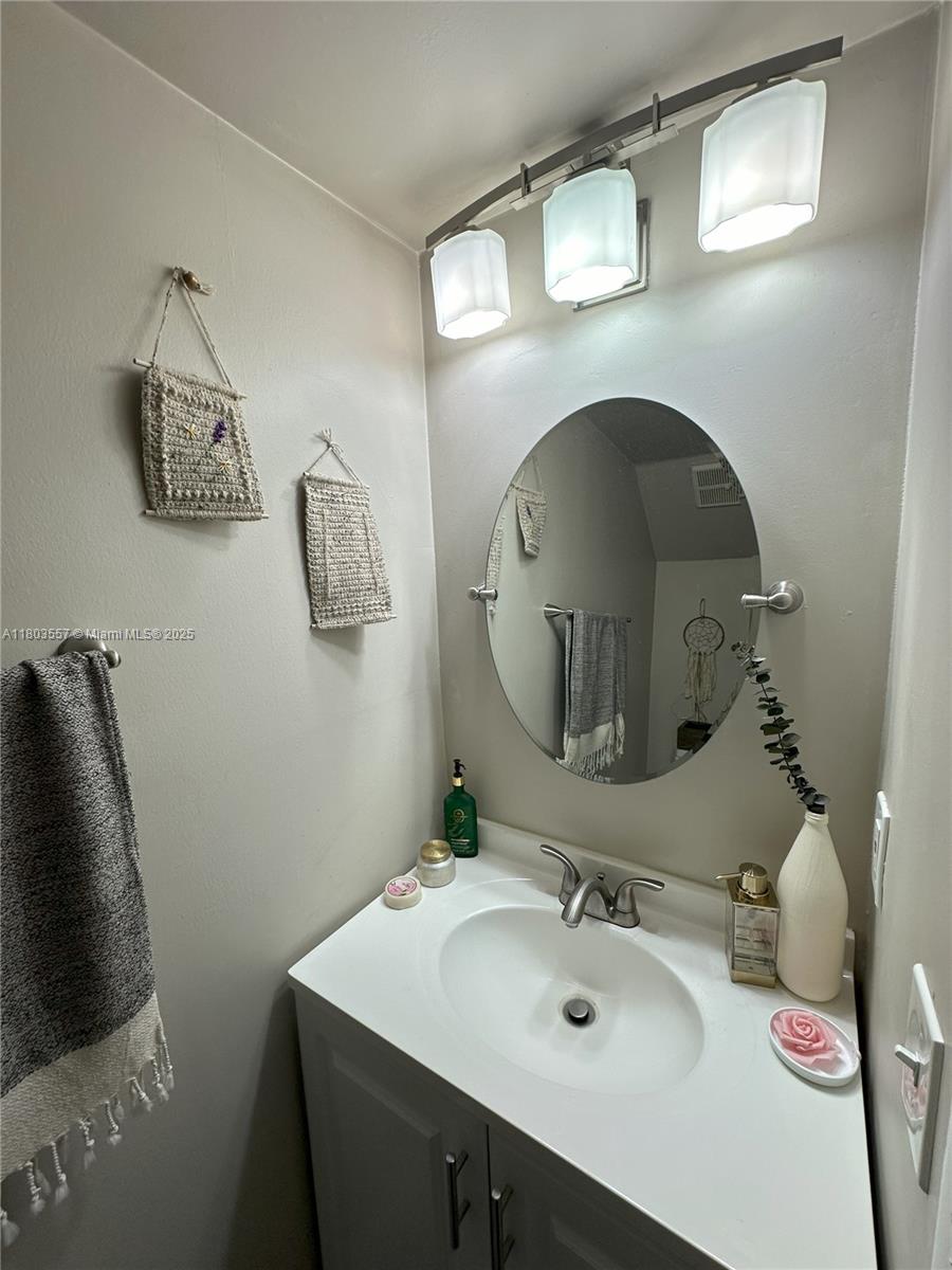 DADELAND COVE SEC 1 - Residential