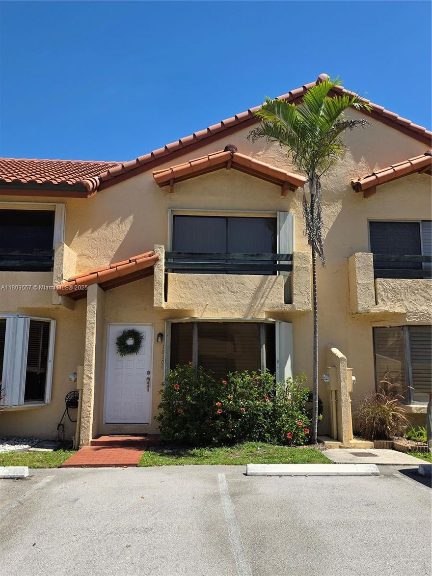 Fantastic 2bed/1.5bath townhome in Dadeland Cove -- a lush, gated, pet-friendly neighborhood situated perfectly between Pinecrest & Dadeland! Just feet away from Whole Foods, Target, US1 & the Palmetto. Step right into a bright living room that leads into the kitchen & a cozy dining room or secondary living room overlooking a private fully-fenced patio. Two spacious bedrooms upstairs with volume ceilings & a storage/loft space in the primary bedroom. The bathroom was tastefully renovated with modern finishes & ensuite access for added convenience. Accordion shutters, a new roof (2023) & no flood zone provides extra peace of mind during storm season. HOA fee covers the building exterior, roof, insurance, cable+Wi-Fi, common area & pool maintenance, security & interior pest control.