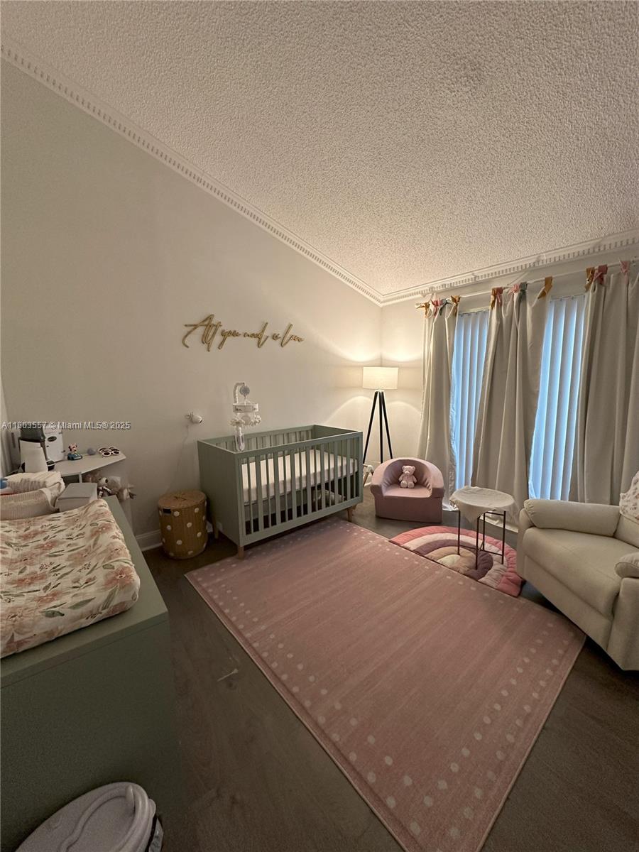 DADELAND COVE SEC 1 - Residential