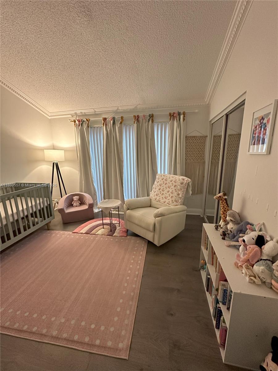 DADELAND COVE SEC 1 - Residential