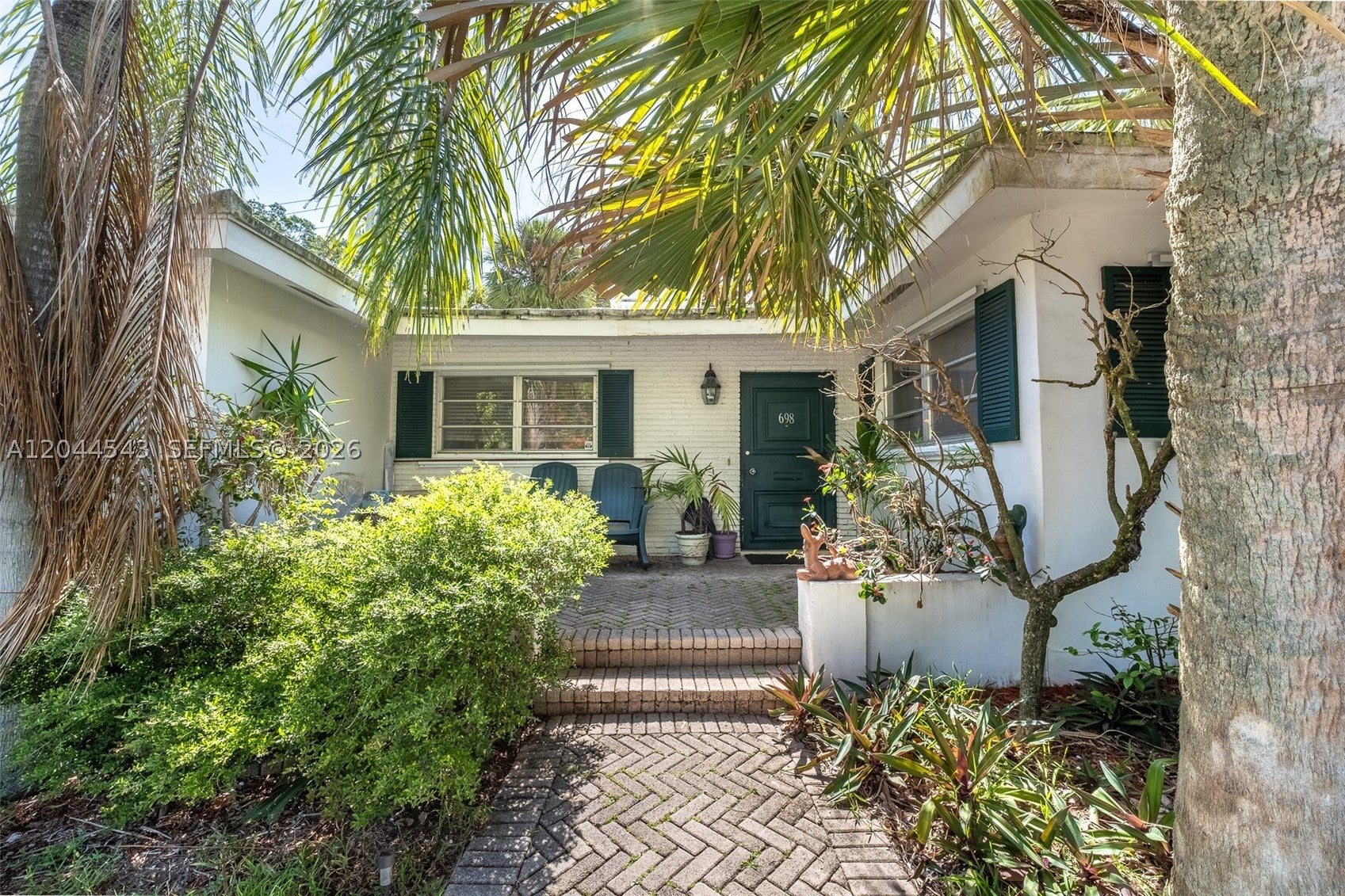 698 NW 7th Ave