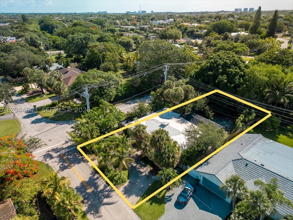 Photo of 698 NW 7th Ave, Boca Raton, FL 33486 (MLS # A12044543)