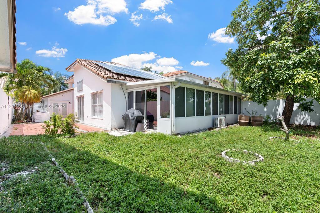 HOLIDAY SPRINGS EAST - Residential