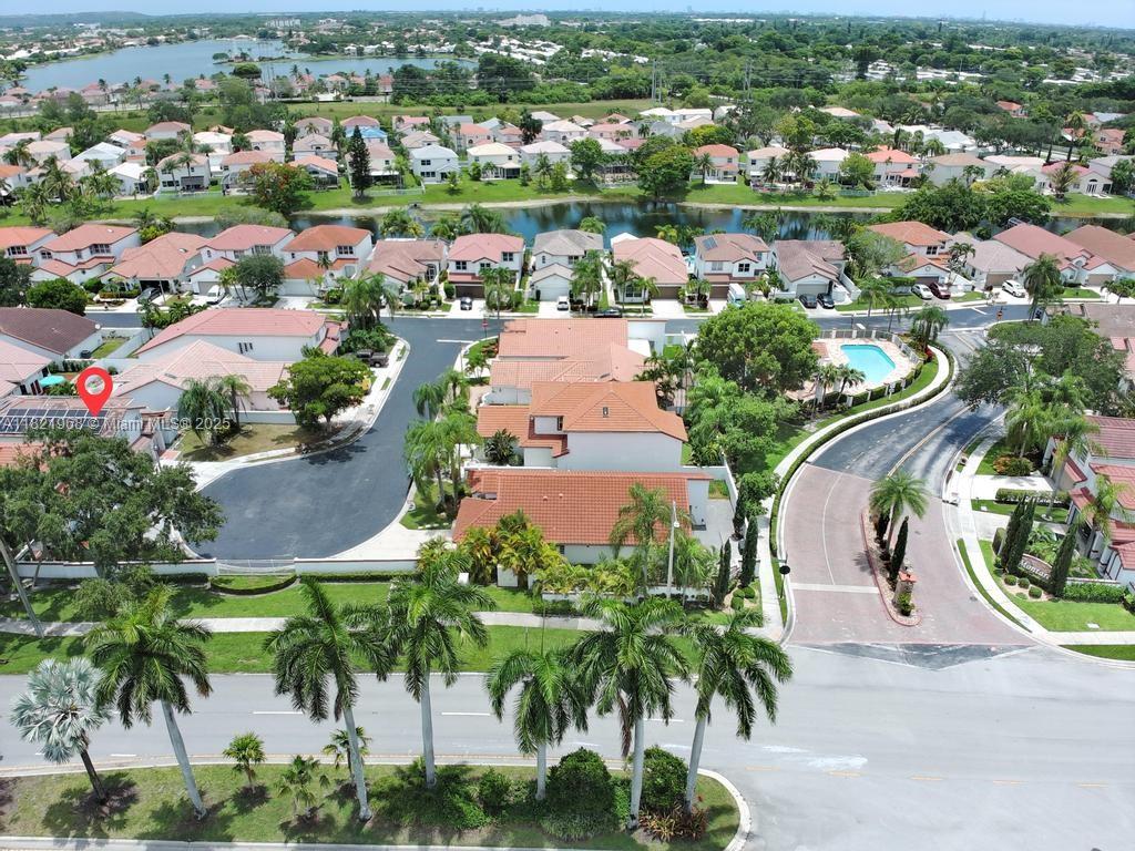 HOLIDAY SPRINGS EAST - Residential