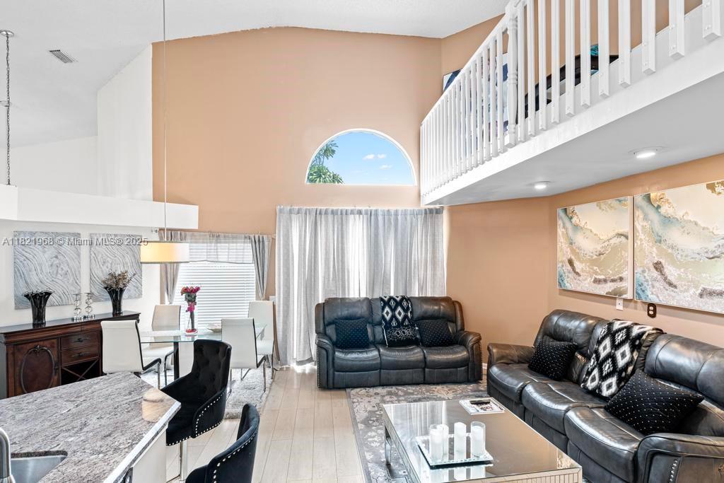 HOLIDAY SPRINGS EAST - Residential