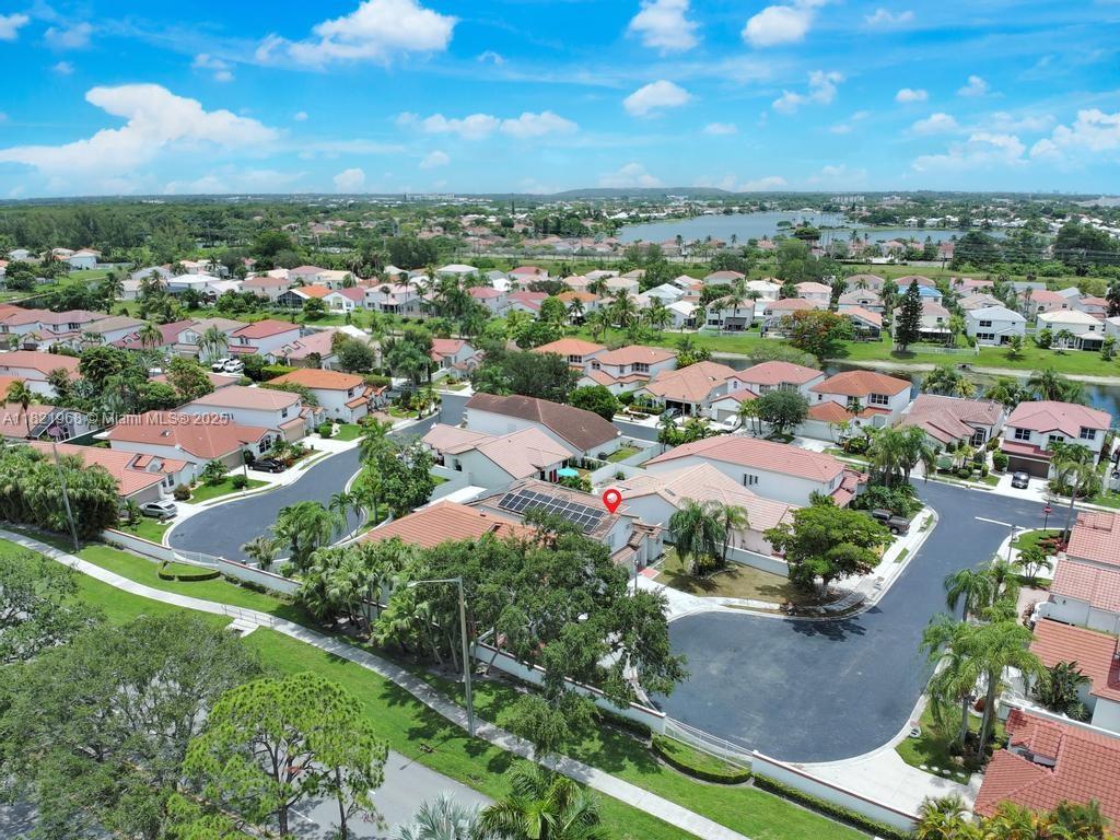 HOLIDAY SPRINGS EAST - Residential