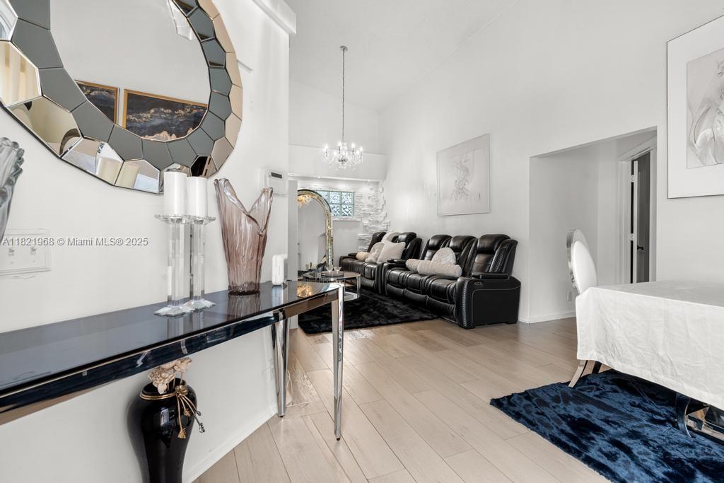 6987 Charlotte Ct