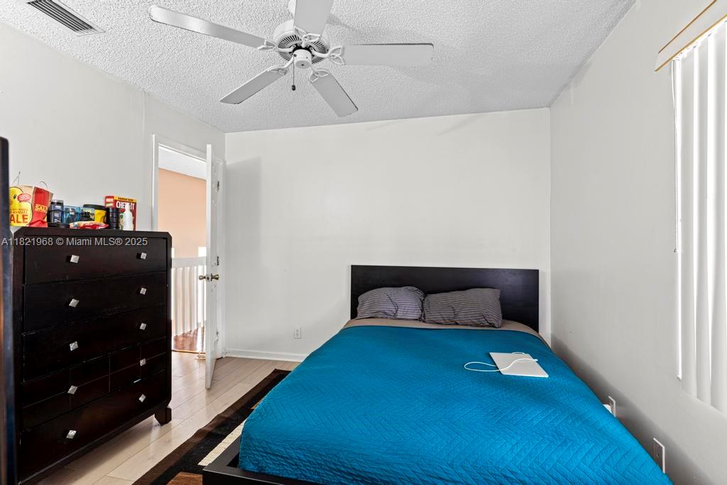 HOLIDAY SPRINGS EAST - Residential