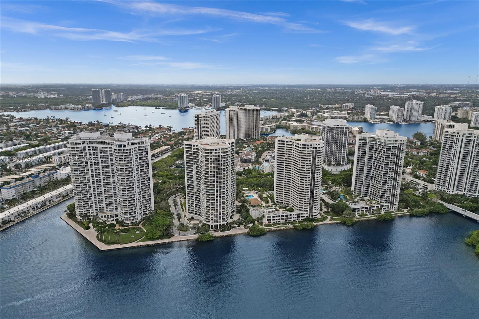 2800 Island Blvd 1001, Aventura, Miami-Dade County, Florida - 2 Bedrooms  
2 Bathrooms - 