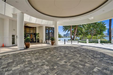 A home in Aventura