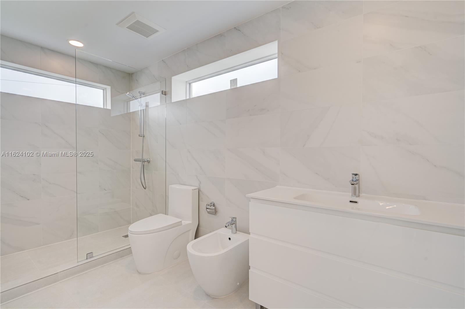 BISCAYNE BCH SUB - Residential
