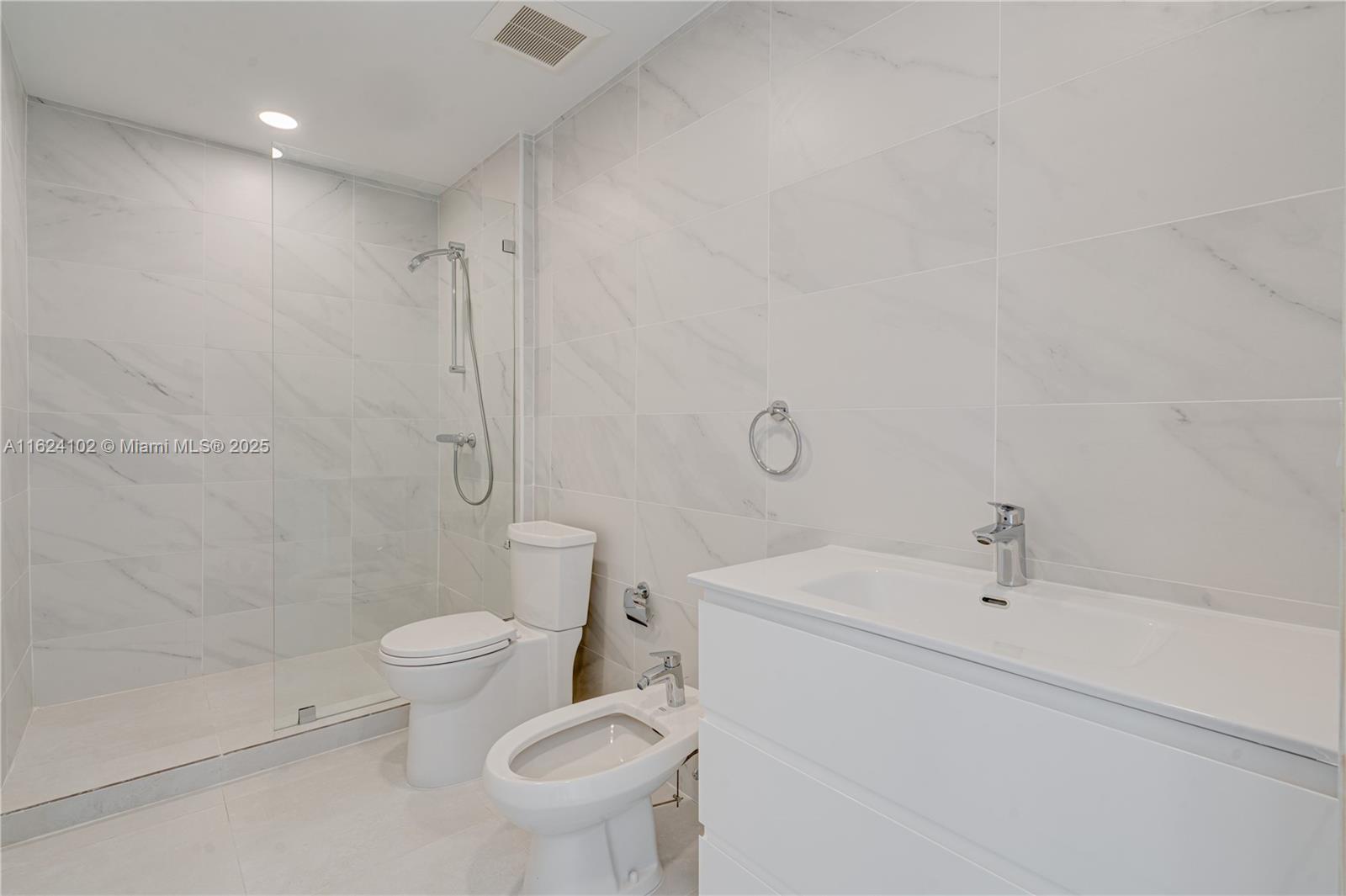 BISCAYNE BCH SUB - Residential