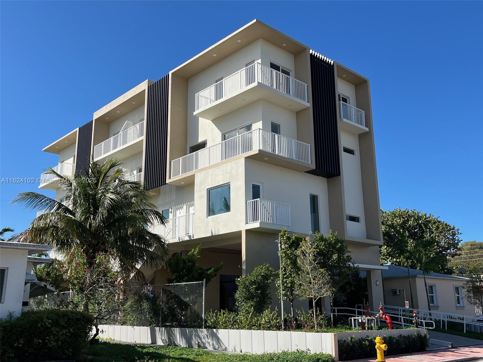 816 84th St 1-4, Miami Beach, Miami-Dade County, Florida - 3 Bedrooms  
3 Bathrooms - 