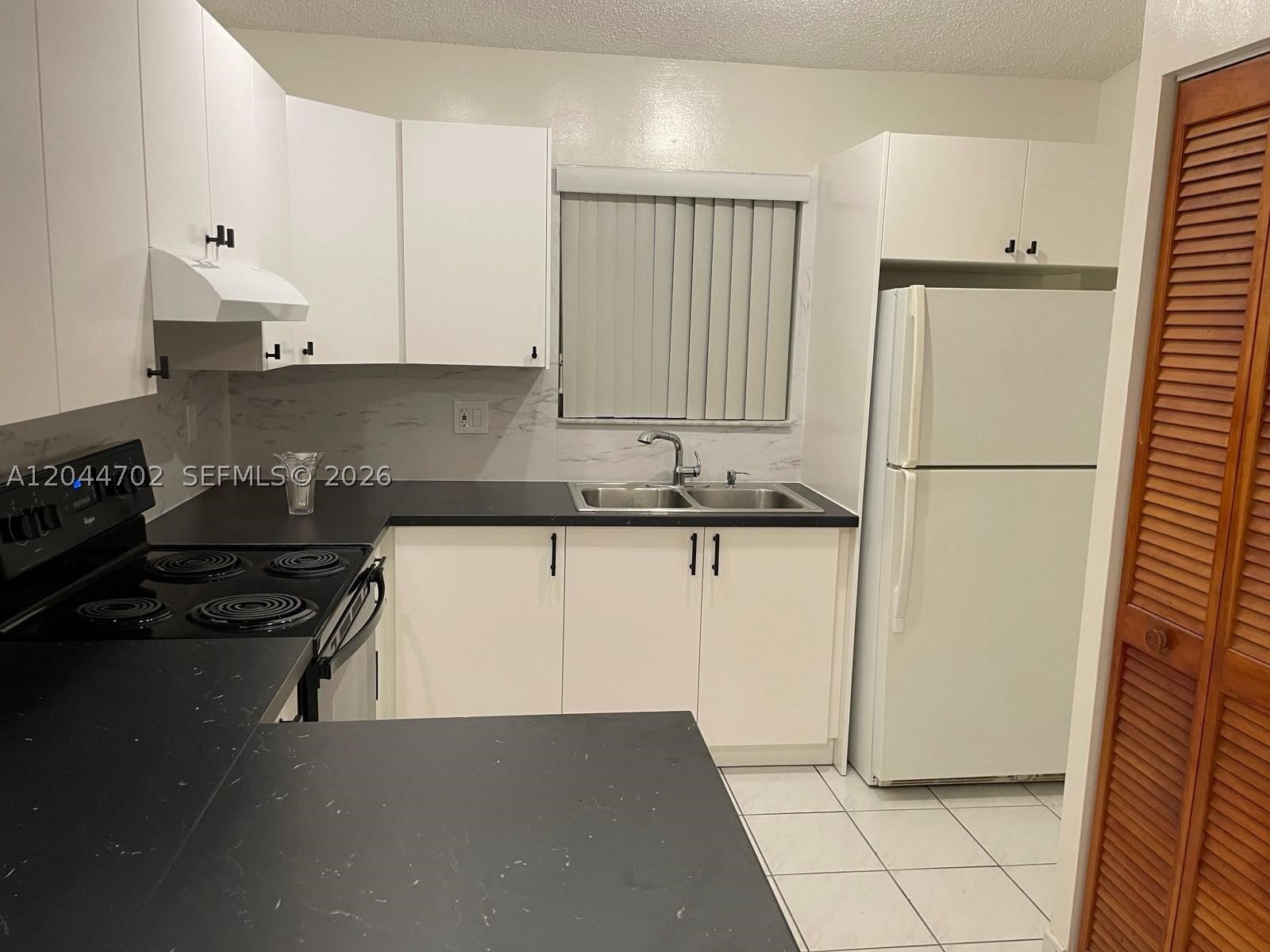 10101 W Okeechobee Rd 5202