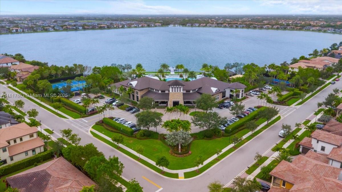 WATERCREST-42 ACRES - Residential