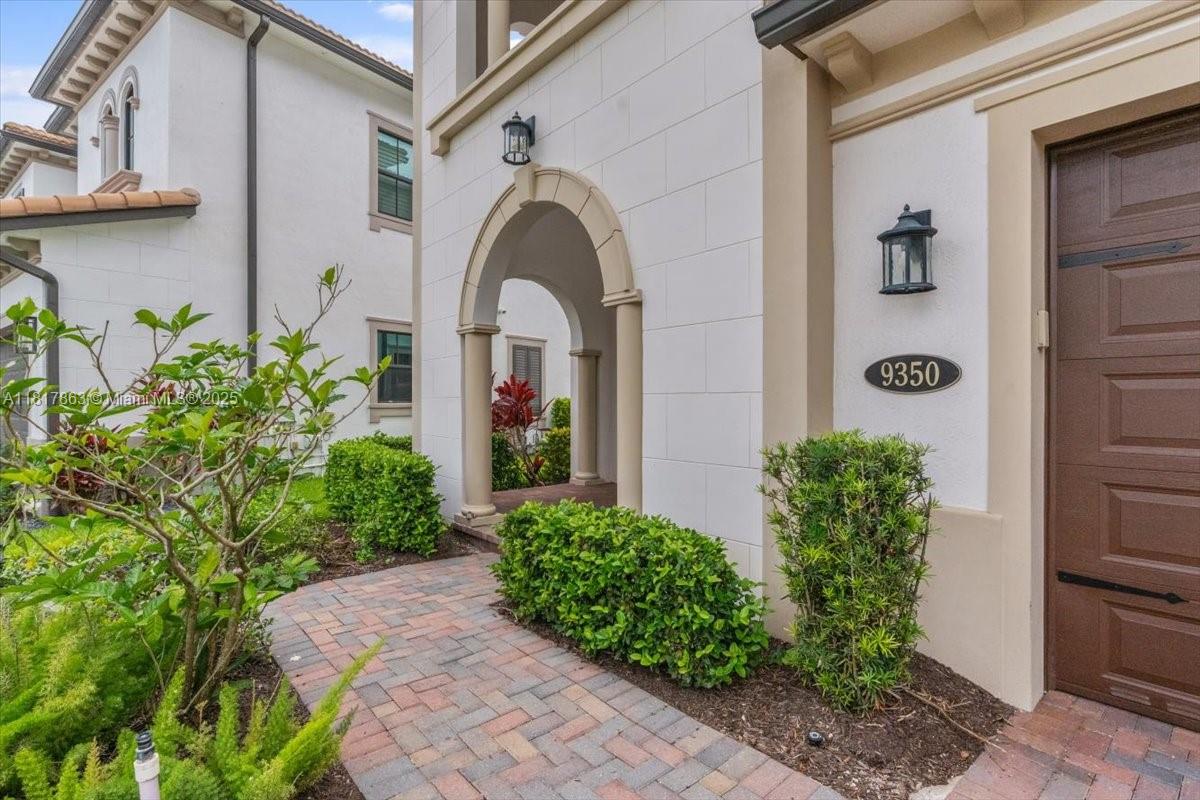 WATERCREST-42 ACRES - Residential