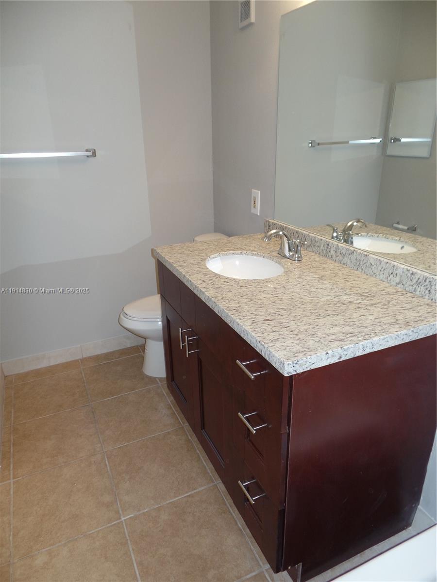 SAILBOAT POINTE CONDO - Residential Lease