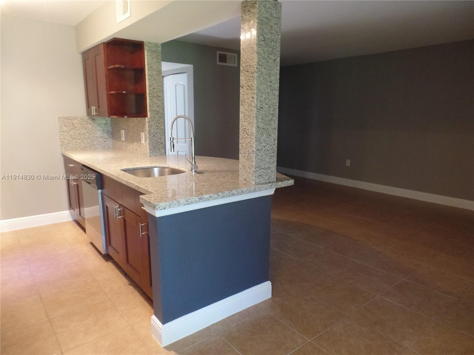 SAILBOAT POINTE CONDO - Residential Lease