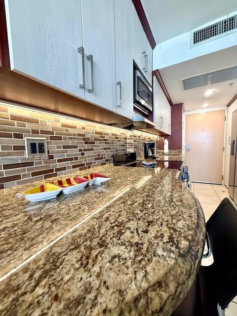 THE AVENTURA BEACH CLUB CO - Residential