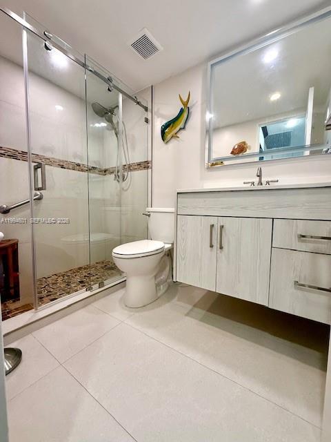 THE AVENTURA BEACH CLUB CO - Residential