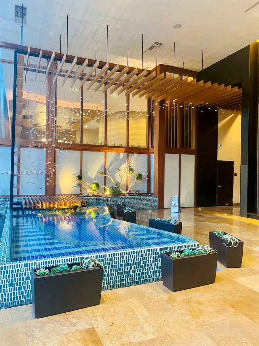 50 Biscayne Blvd 3509