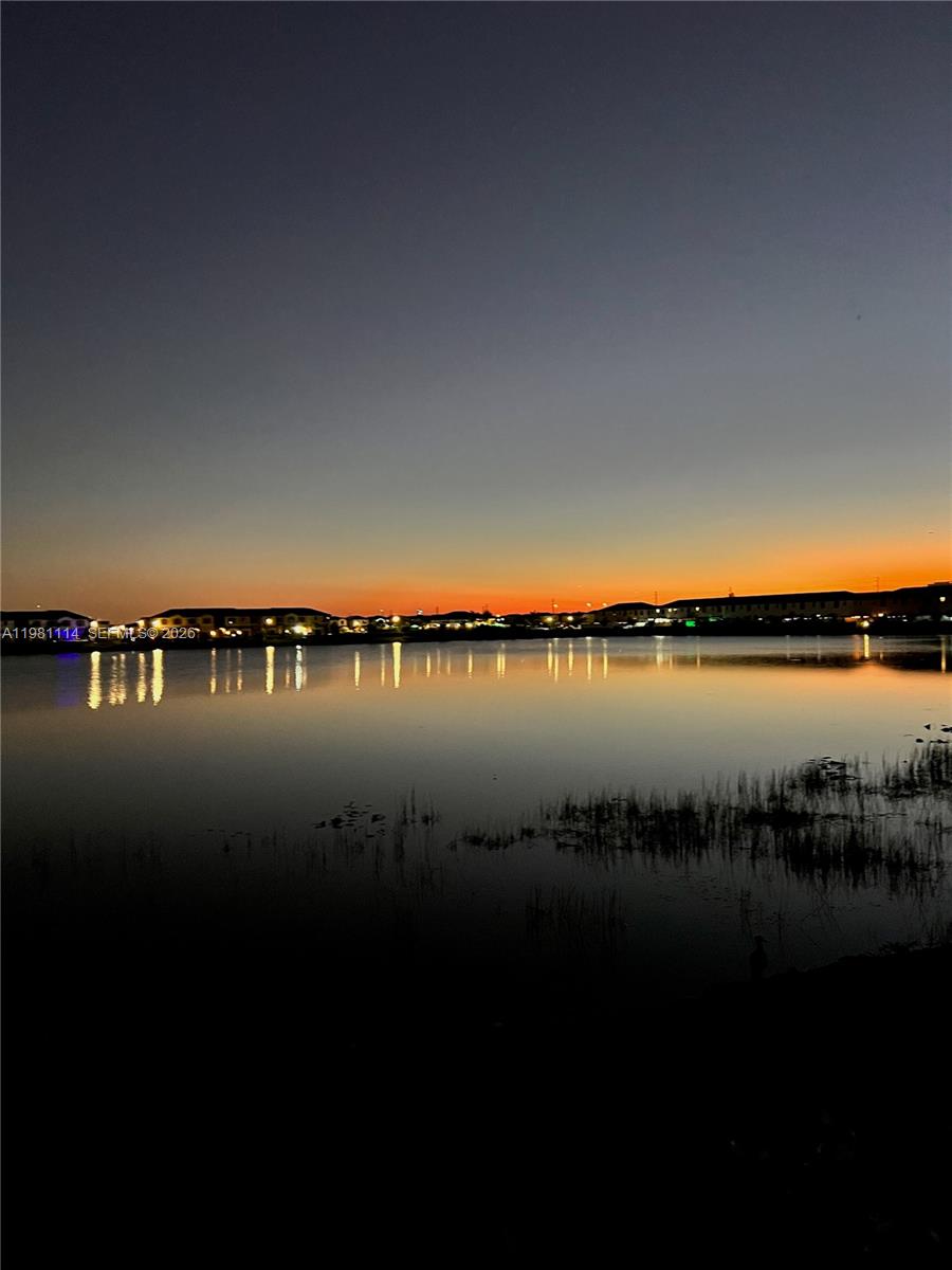 AQUABELLA NORTH - Residential