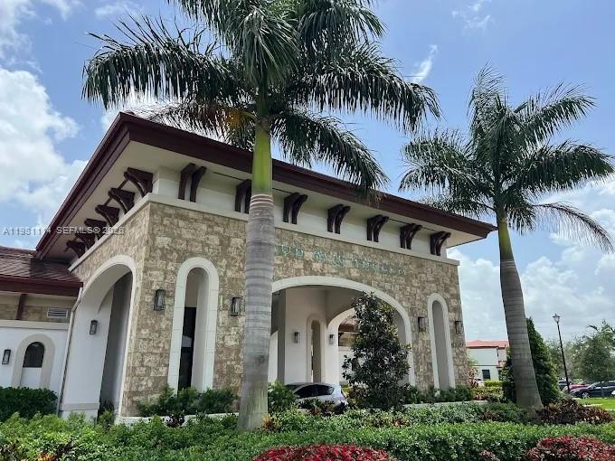 AQUABELLA NORTH - Residential