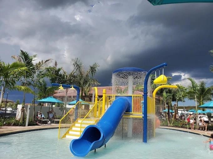 AQUABELLA NORTH - Residential