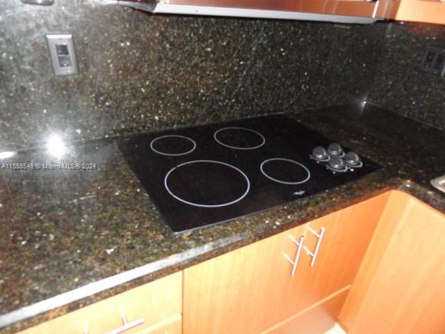 THE DOVE CONDO - Residential