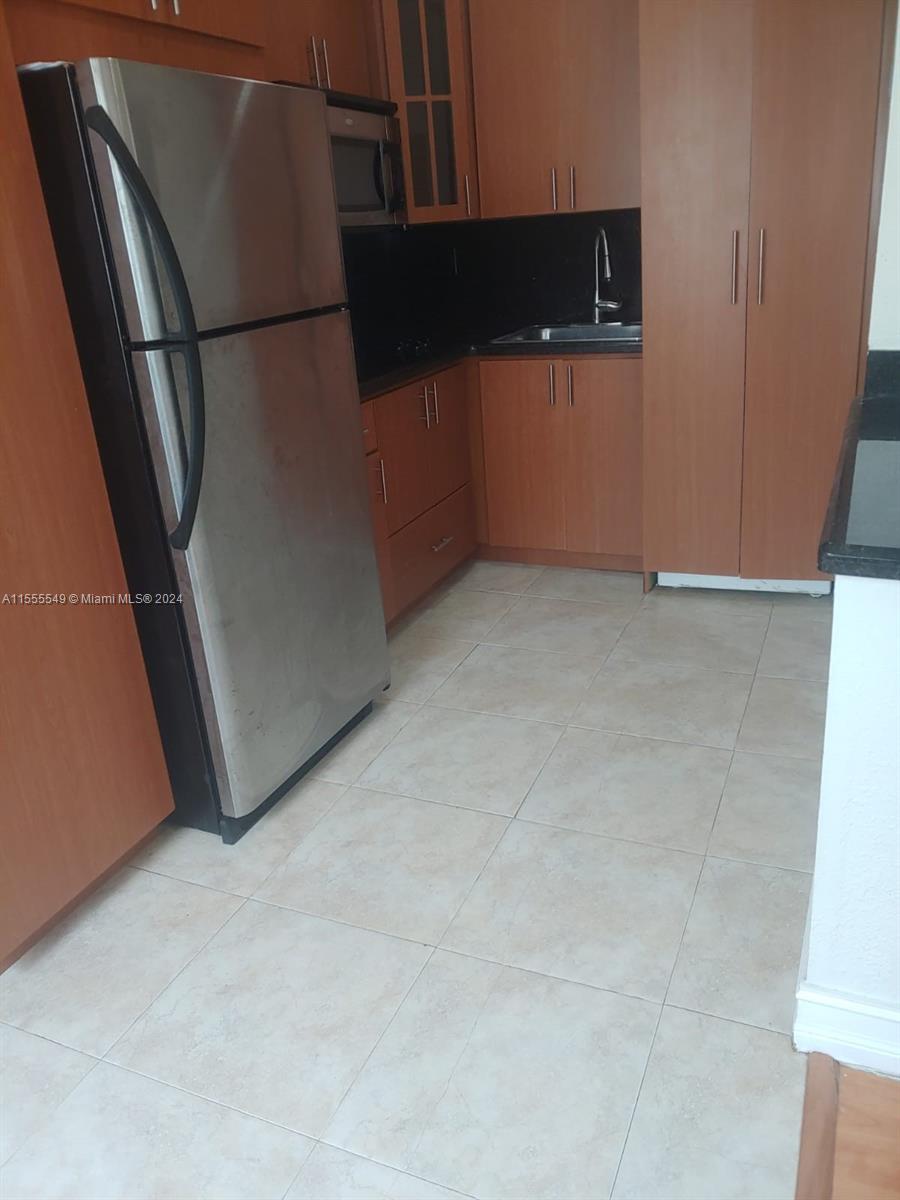 THE DOVE CONDO - Residential