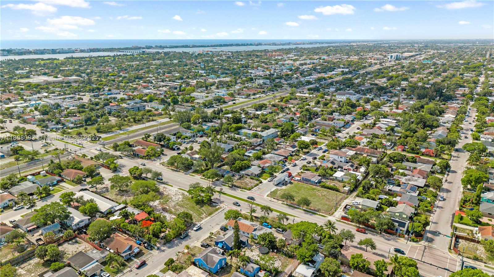 TOWN OF LAKE WORTH - Residential
