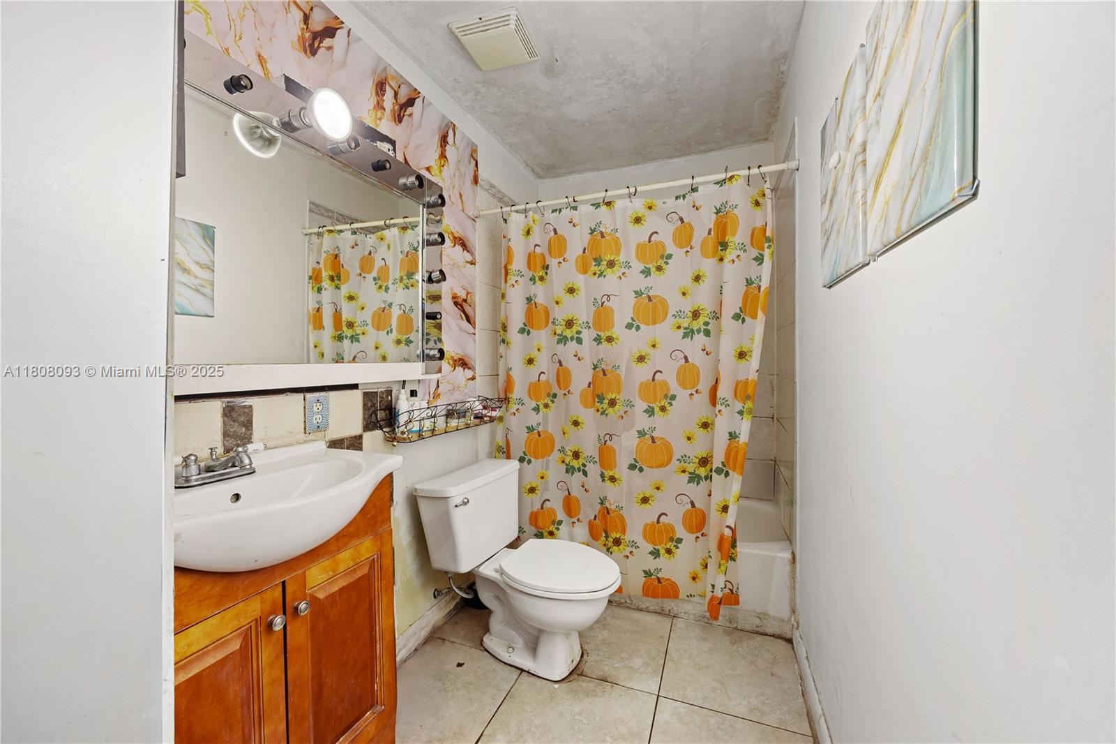 TOWN OF LAKE WORTH - Residential