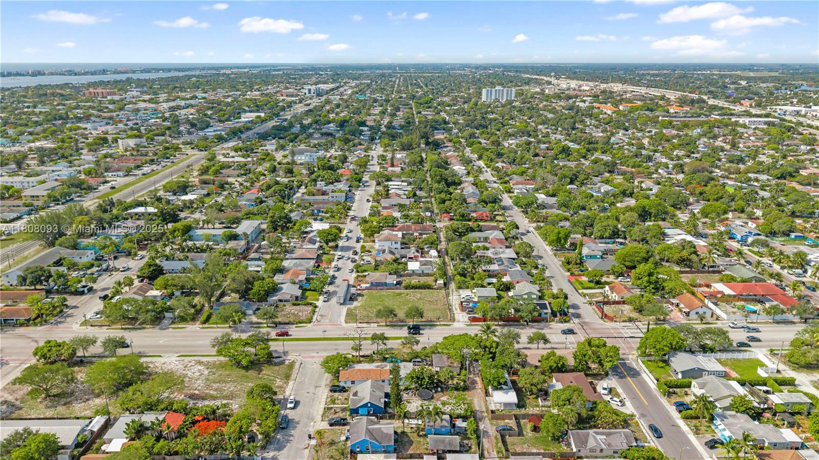 TOWN OF LAKE WORTH - Residential
