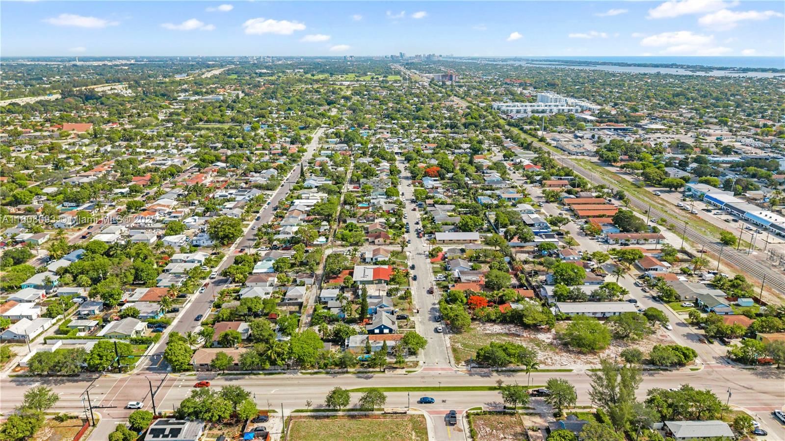 TOWN OF LAKE WORTH - Residential