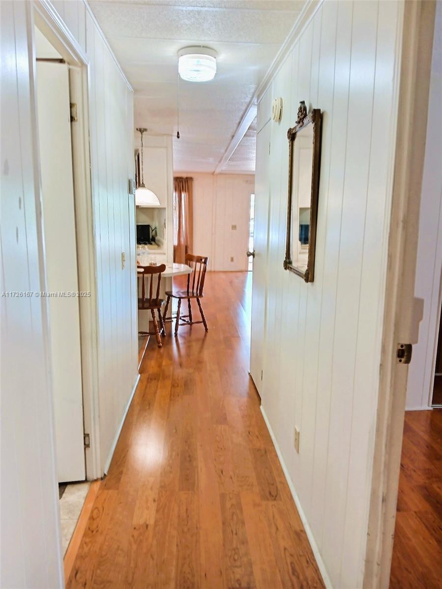 RAVENSWOOD ESTATES & MARI - Residential