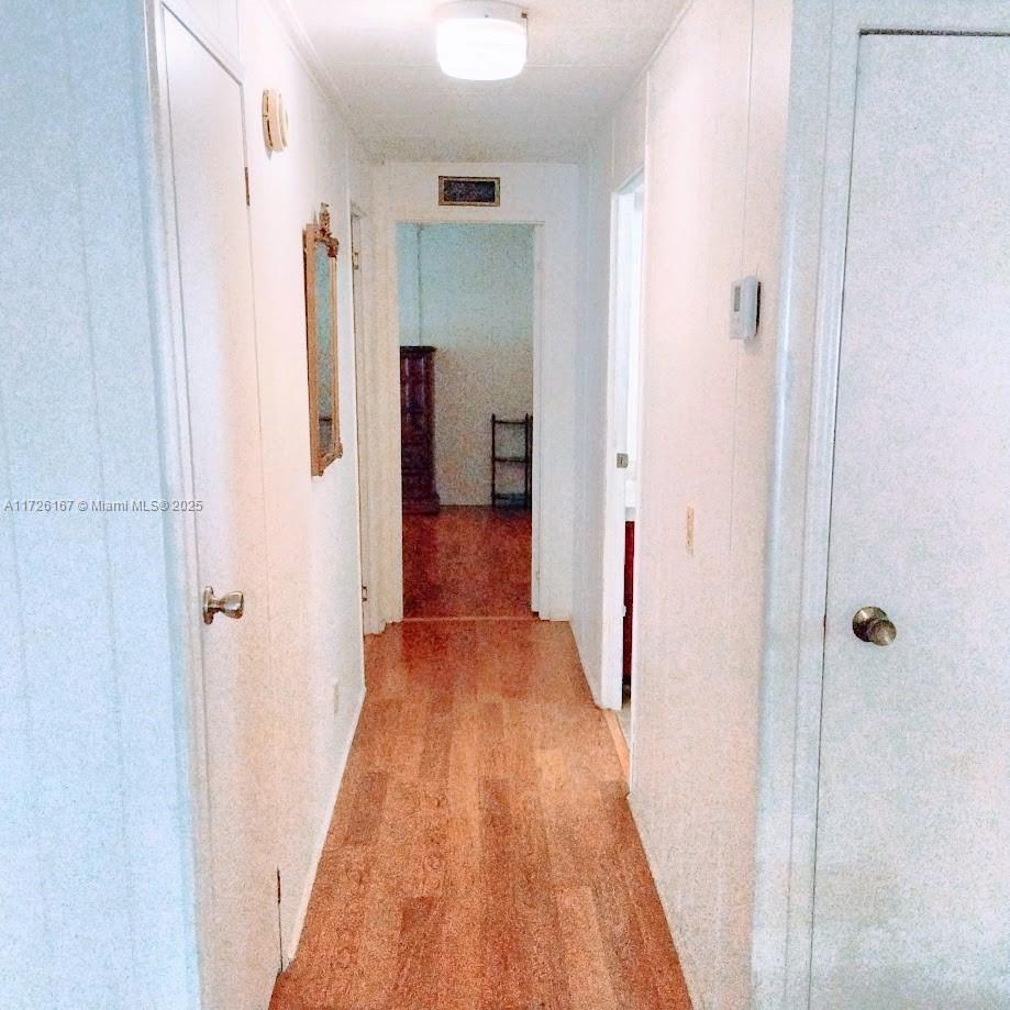 RAVENSWOOD ESTATES & MARI - Residential