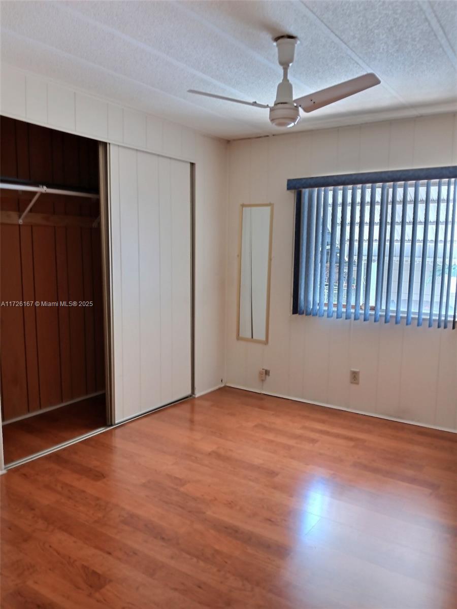RAVENSWOOD ESTATES & MARI - Residential